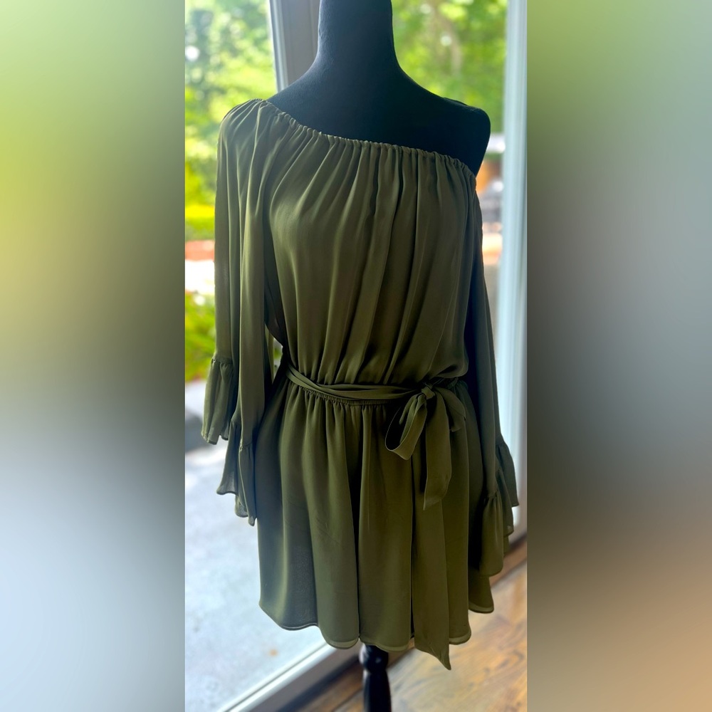 100% silk versatile romper! So stylish and comfortable.